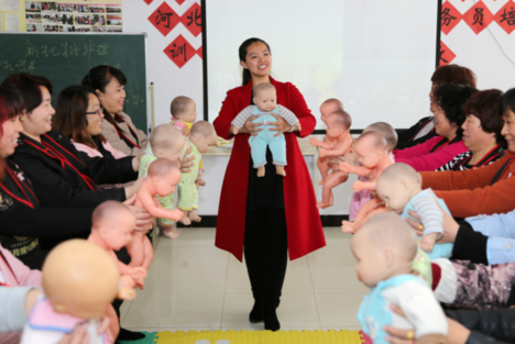 育嬰師李樹橋：已為 5 萬女性傳授“育兒經”