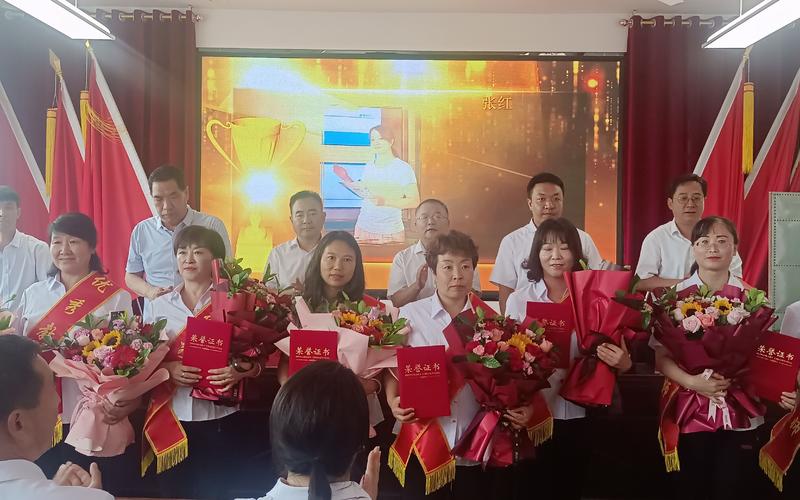 赤城县总工会开展教师节慰问活动