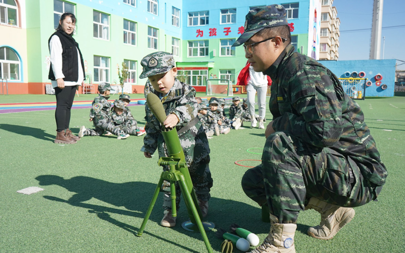 尚义县：国防教育进校园