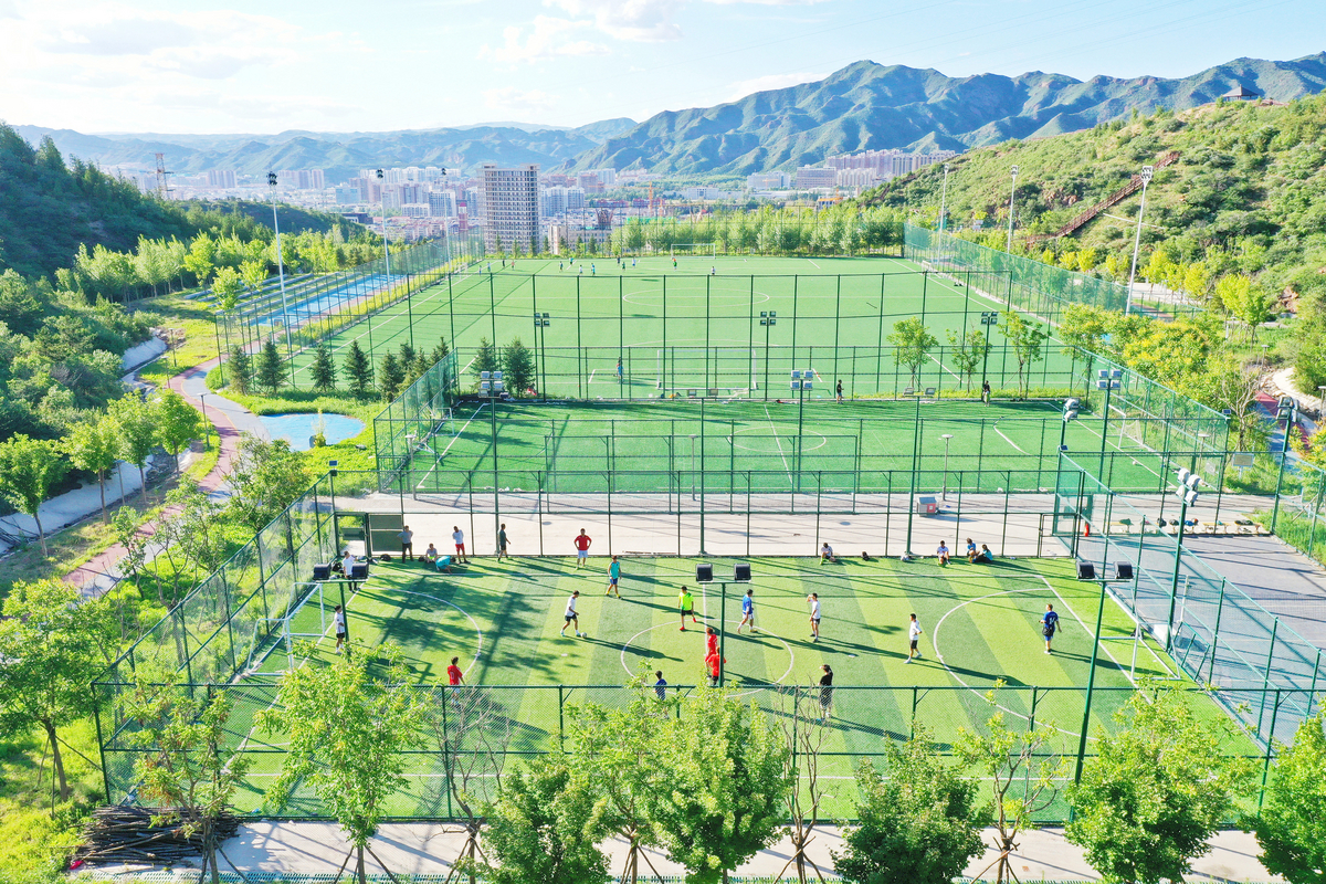 张家口山顶体育公园和七里山公园升级改造